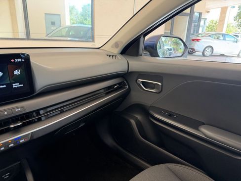 Used 2025 Kia K4 LXS FWD image 31