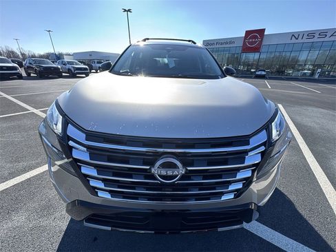 New 2026 Nissan Rogue Platinum image 27