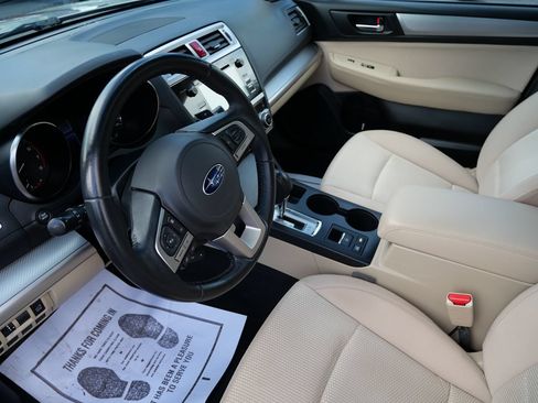 Used 2017 Subaru Outback 2.5i Premium AWD/4WD image 12