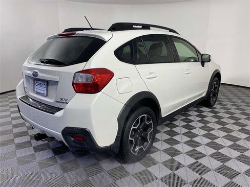 Used 2015 Subaru Crosstrek 2.0i Premium w/ Moonroof Package image 10