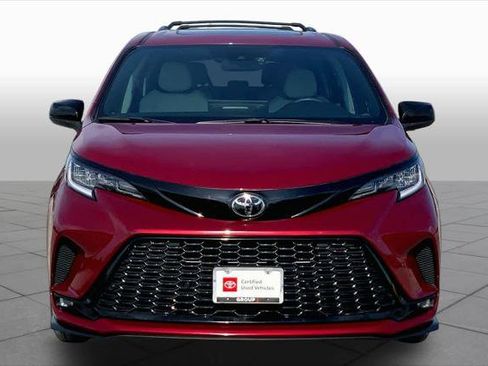 Certified 2026 Toyota Sienna XSE FWD image 4