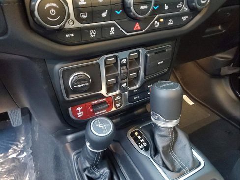 New 2026 Jeep Gladiator Rubicon w/ Safety Group image 19