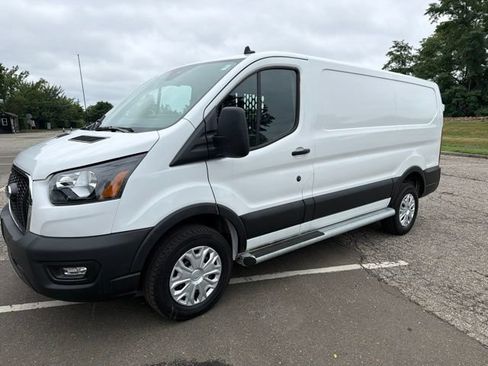 Used 2025 Ford Transit 250 Low Roof w/ Exterior Upgrade Package RWD image 5