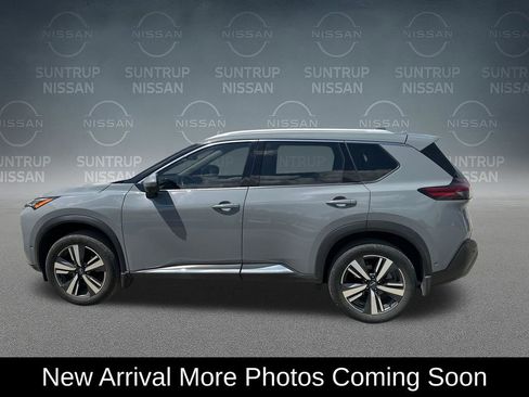 Used 2023 Nissan Rogue SL w/ SL Premium Package AWD/4WD image 3