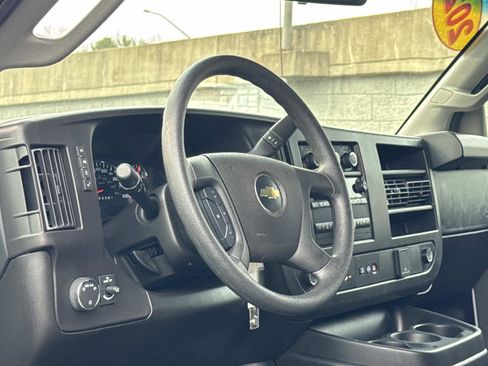 Used 2024 Chevrolet Express 2500 w/ Driver Convenience Package image 9