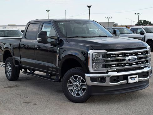 New 2026 Ford F250 Lariat w/ Lariat Premium Package image 3