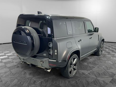 Used 2023 Land Rover Defender 110 Carpathian Edition image 5