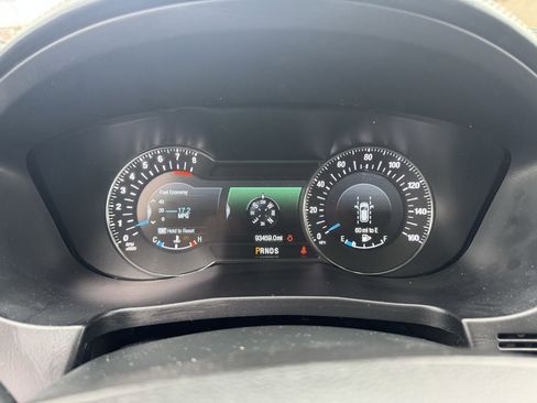 Used 2018 Ford Explorer Platinum image 33