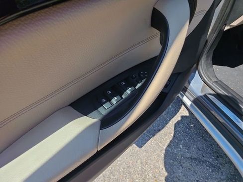 Used 2020 BMW X1 sDrive28i w/ Premium Package FWD image 13