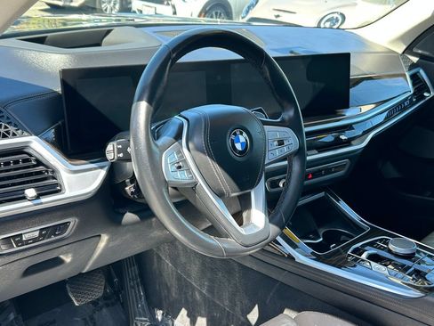 Used 2023 BMW X7 xDrive40i AWD/4WD image 13