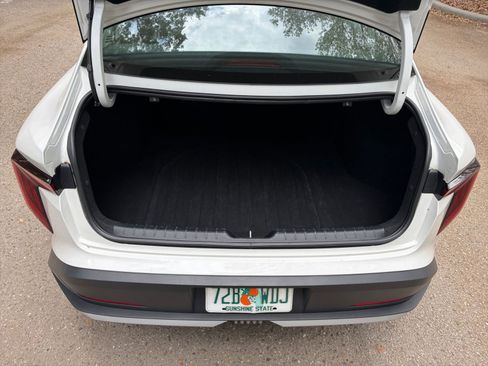 Used 2025 Kia K4 LXS FWD image 40