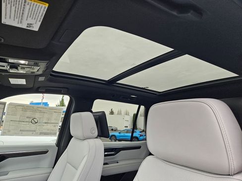 New 2026 Chevrolet Tahoe Premier AWD/4WD image 33