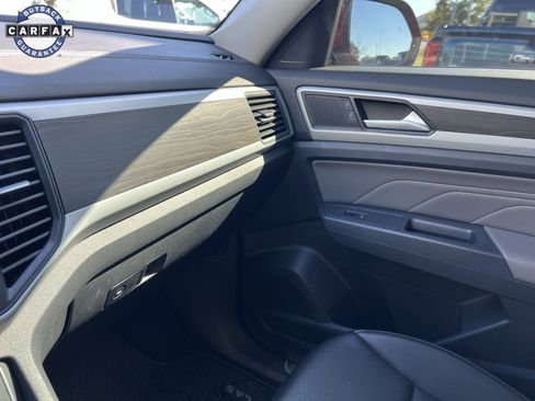Used 2021 Volkswagen Atlas SE w/ Panoramic Sunroof Package image 16