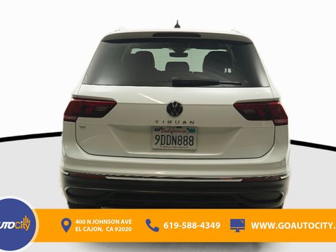 Used 2023 Volkswagen Tiguan SE image 12
