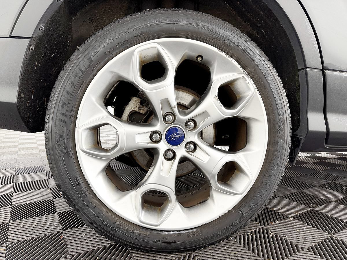 Used 2014 Ford Escape Titanium w/ Equipment Group 401A AWD/4WD image 24