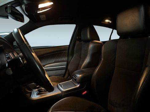 Used 2023 Dodge Charger R/T w/ Plus Group image 5