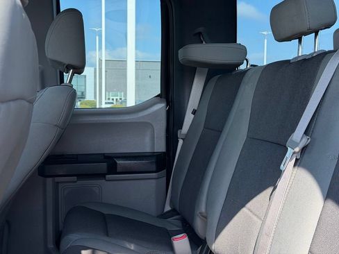 Used 2017 Ford F150 XL w/ Equipment Group 101A Mid AWD/4WD image 27