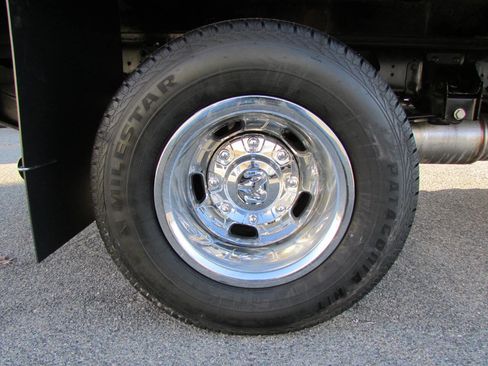 Used 2024 RAM 3500 SLT w/ Quick Order Package 2YG SLT image 17