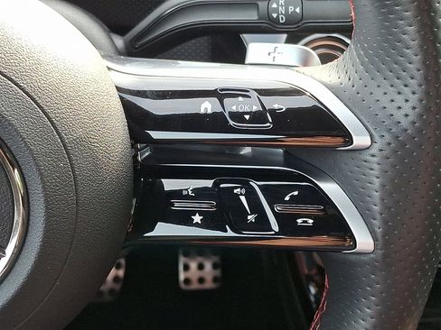 Used 2025 Mercedes-Benz CLA 250 4MATIC image 22