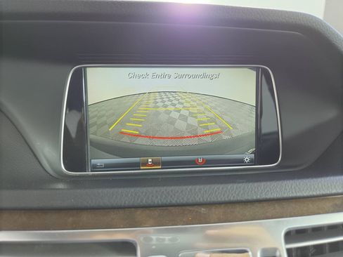 Used 2016 Mercedes-Benz E 350 4MATIC Sedan image 31