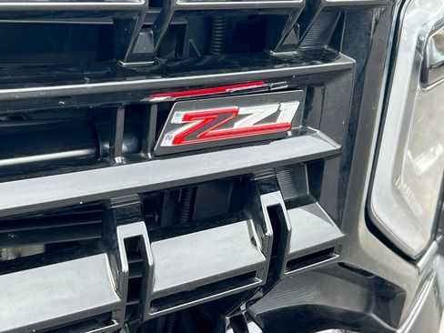 Certified 2025 Chevrolet Tahoe Z71 w/ Comfort Package image 9