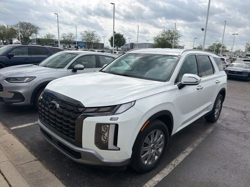 Used 2023 Hyundai Palisade SEL image 1