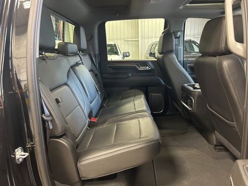 Used 2024 GMC Sierra 3500 Denali w/ Denali Reserve Package image 32