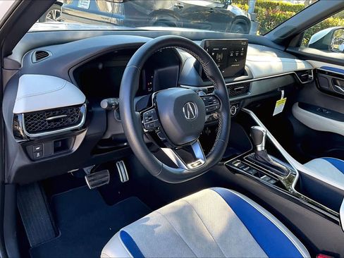 Used 2025 Acura ADX A-Spec image 18