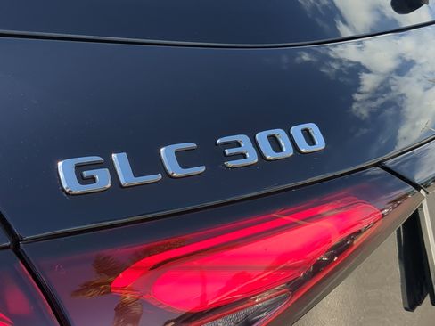 Certified 2025 Mercedes-Benz GLC 300 image 31