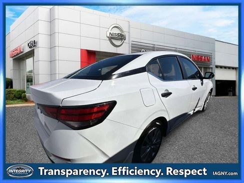 Certified 2024 Nissan Sentra S FWD image 2