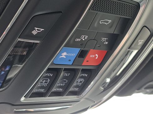 New 2025 Jeep Grand Cherokee Limited w/ MOPAR Finishing Package image 40