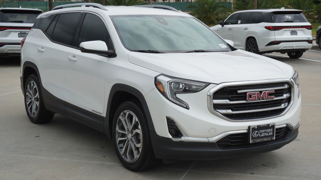 Used 2020 GMC Terrain SLT w/ Preferred Package FWD image 3