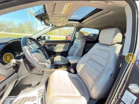 Used 2020 Honda CR-V Touring image 6