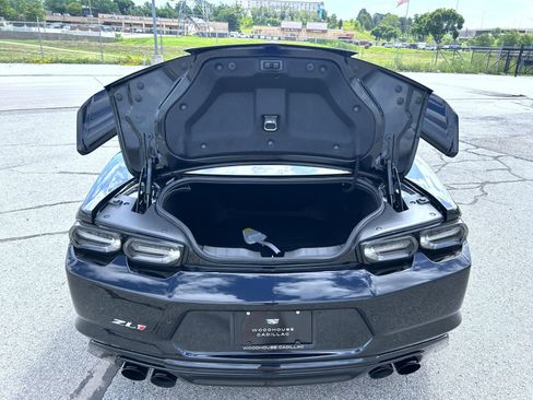 Used 2022 Chevrolet Camaro ZL1 RWD image 19