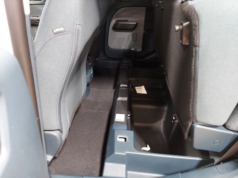 New 2025 Ford Maverick XLT w/ XLT Luxury Package FWD image 28
