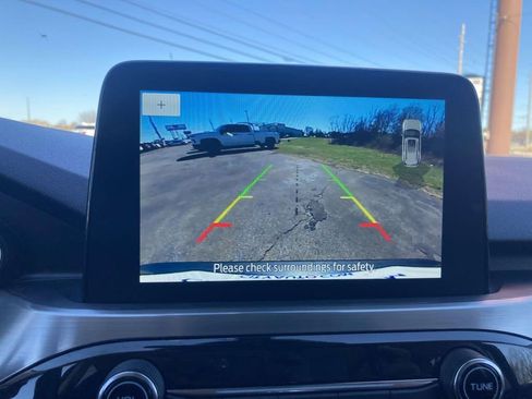 Used 2022 Ford Escape Titanium image 23