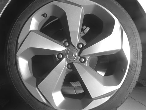 Used 2018 Honda Accord Touring image 31