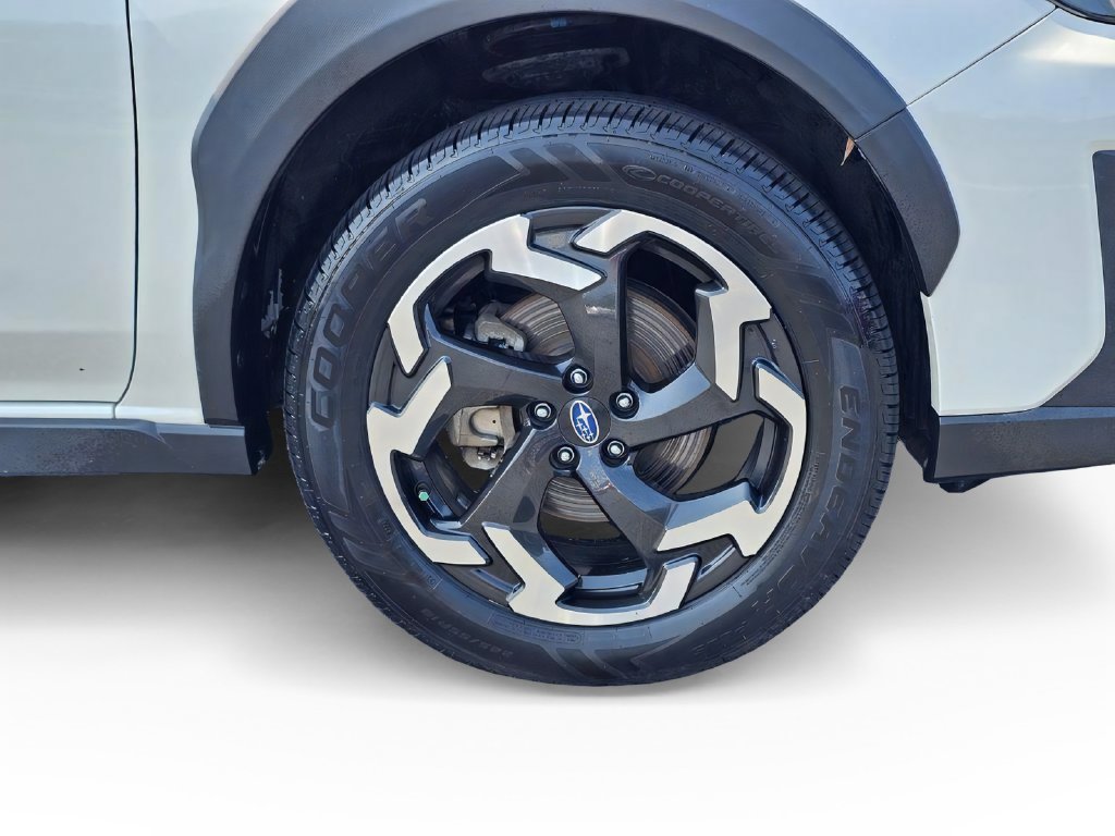 Used 2023 Subaru Crosstrek 2.5i Limited AWD/4WD image 6