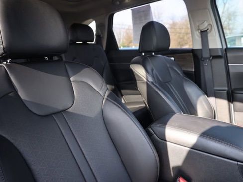 Certified 2023 Kia Sorento X-Line EX image 44