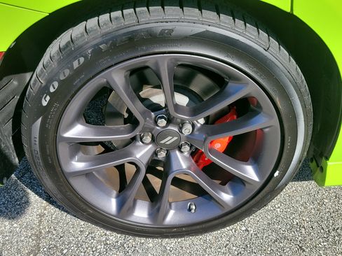 Used 2023 Dodge Charger R/T w/ Plus Group image 5