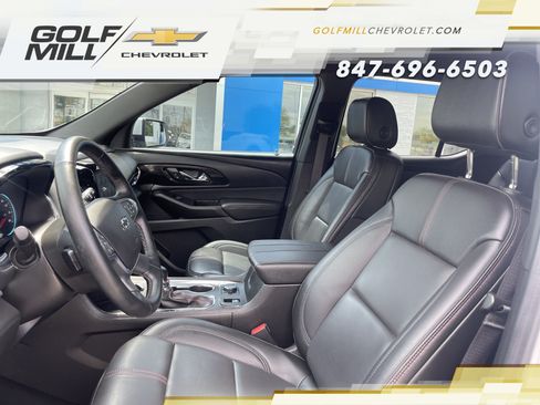 Certified 2023 Chevrolet Traverse RS FWD image 14