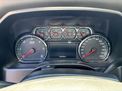 Used 2016 Chevrolet Silverado 1500 LT AWD/4WD image 18