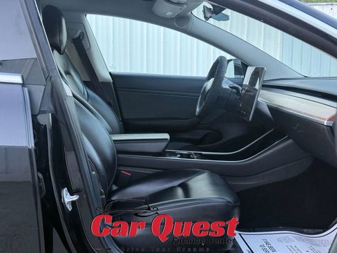 Used 2019 Tesla Model 3 Standard Range Plus image 17