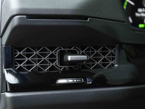 Used 2023 Honda Accord Touring image 40