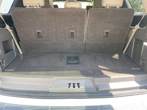 Used 2020 Ford Expedition Limited w/ Equipment Group 302A AWD/4WD image 33