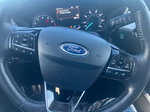 Certified 2021 Ford Escape SEL AWD/4WD image 24