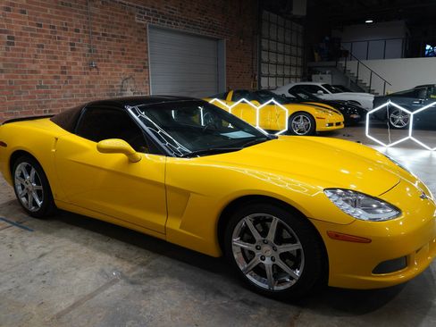 Used 2008 Chevrolet Corvette Coupe image 3