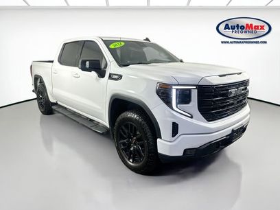 Used 2022 GMC Sierra 1500 Elevation w/ Elevation Premium Package
