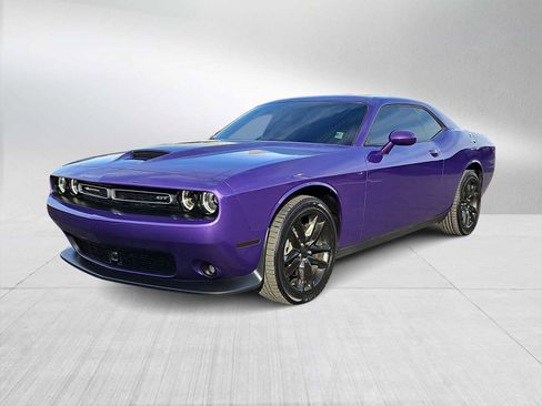 Used 2023 Dodge Challenger GT w/ Plus Package image 4