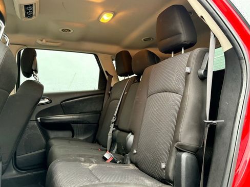 Used 2019 Dodge Journey SE w/ Blacktop Package image 13